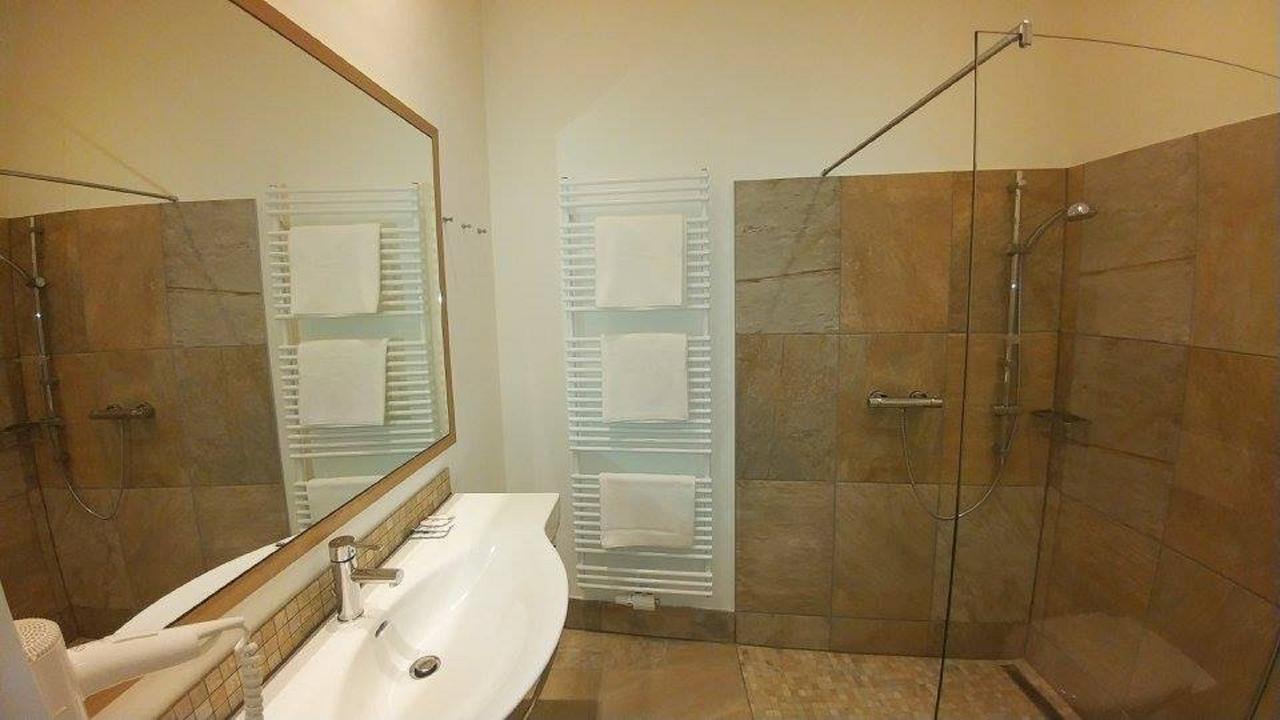 Weinhotel Rieder 포이스도르프 외부 사진