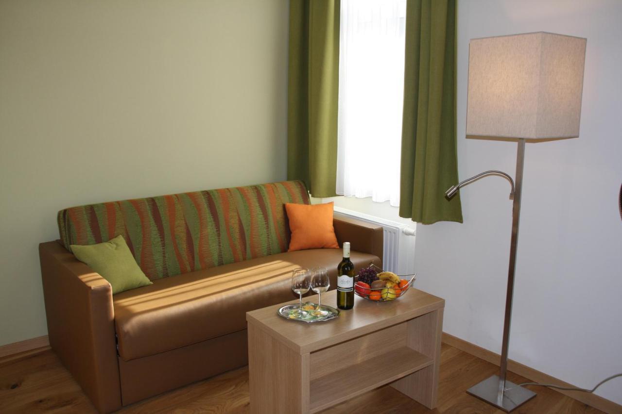 Weinhotel Rieder 포이스도르프 외부 사진